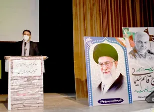 باید نسل بعد از دوران دفاع مقدس را با فرهنگ عاشورایی و مقاومت آشنا کنیم