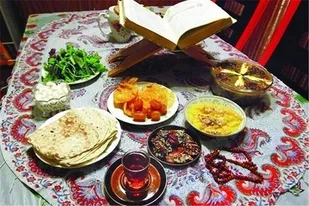 سفره های افطاری در تبریز