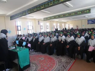 کرامت انسانی زن در گرو عفاف و حجاب است