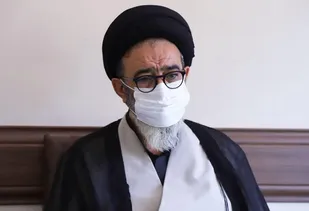 زبان شعر هنری تاثیر گذار و ماندگار است