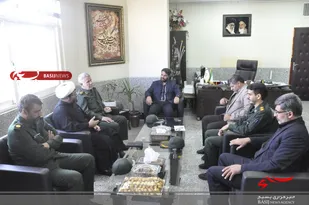 دیدار فرمانده و نماینده ولی فقیه در ناحیه دهاقان با فرماندار شهرستان