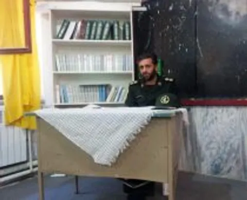 گرامیداشت هفته دفاع مقدس یکی از راه‌های مقابله با نفوذ دشمن است