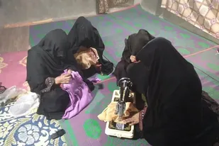 برگزاری کارگاه آموزش خیاطی در روستای شوران بخش مهرگان