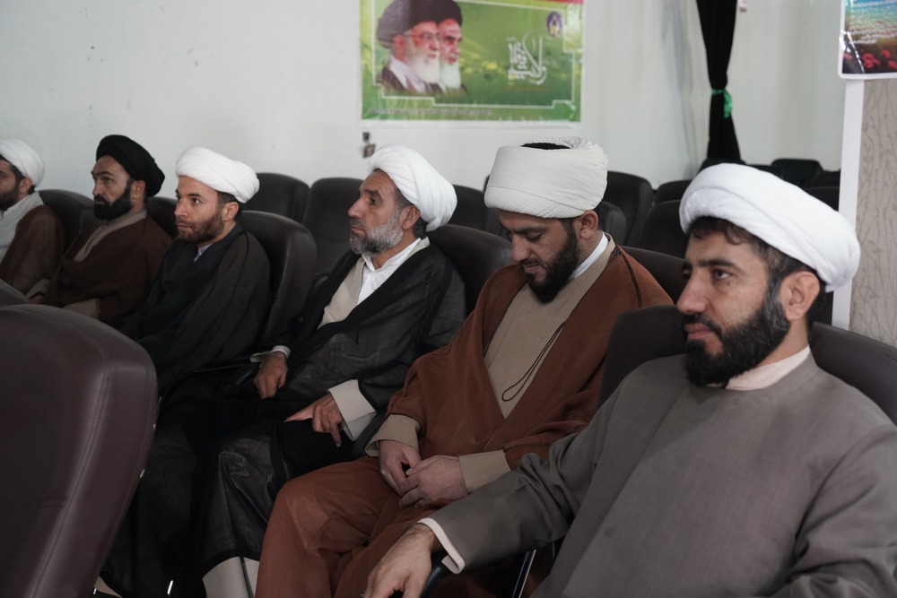 هم اندیشی روحانیون شاغل سپاه فتح و نیروی انتظامی استان/ حجت الاسلام درخشی: نیروی انتظامی رکن اصلی حفظ امنیت در جامعه است
