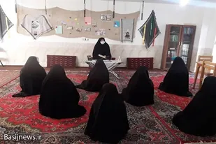 برگزاری کارگاه مادران پرچمداران مقابله باجنگ نرم  توسط حوزه نرجس ناحیه زاهدان