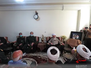 دیدار آیت الله علما با خانواده روحانی شهید سیدمحسن کشفی