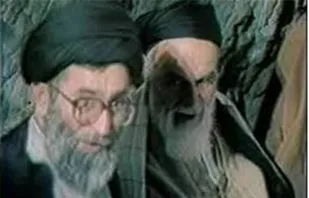 اشک امام از شنیدن پیام یک مادر شهید