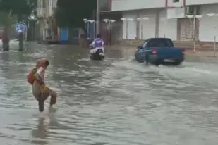 خدمت&zwnj;رسانی سپاه و بسیج به سیل&zwnj;زدگان کنارک