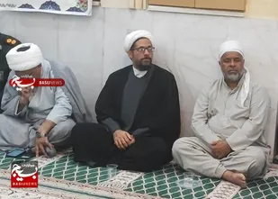 همزمان با هفته دفاع مقدس یادواره شهدای اهل سنت در گناوه برگزار شد