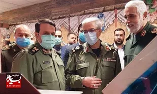 بازدید سرلشکر باقری از غرفه خوزستان در نمایشگاه کوی جهاد و مقاومت