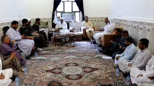 هفته دفاع مقدس؛ تجلی وحدت و همدلی مسئولان نیکشهر در دیدار با امام جمعه اهل سنت