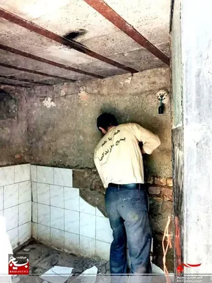 سوسک&zwnj;ها و رطوبت خانه ما را در محله انگشت نما کرده بود/خواستگار دخترم به خاطر شرایط خانه ما نیامده برگشت