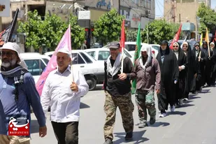 کاروان پیاده زائران مرقد امام راحل از آذربایجان شرقی وارد آبیک شدند