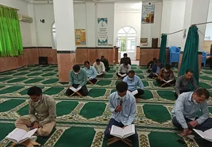 محفل انس با قرآن کریم و ضیافت افطاری در جاسک