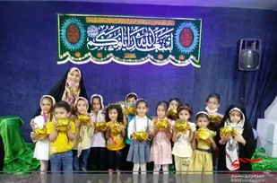 جشن روز خانواده و مباهله در پایگاه بسیج الزهرا سمنان برگزار شد