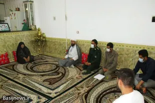 دیدار فرمانده و شورای حوزه شهید بروجردی نهاوند با خانواده شهدا