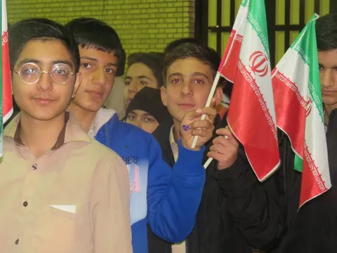 زنگ انقلاب در شهرستان زرندیه نواخته شد