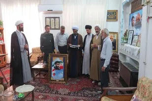 از خانواده شهدای روحانی شهرستان کازرون دیدار به عمل آمد