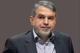 بازدید وزیر فرهنگ و ارشاد اسلامی از نمایشگاه دستاوردهای دهه 90 بسیج