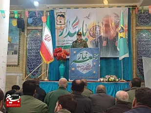 ملت ما افتخار ایستادگی در مقابل دشمن را دارد