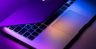 کاهش ۲۰ درصدی قیمت لپ تاپ و تبلت در بازار