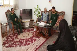 دیدار با خانواده معظم شهدا به مناسبت هفته دفاع مقدس