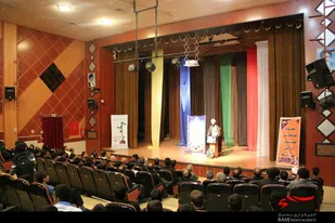 همایش طلایه&zwnj;داران عاشورایی در ملایر