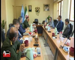 بهره&zwnj;گیری از ظرفیت و نظرات نخبگان جامعه در برنامه سازی