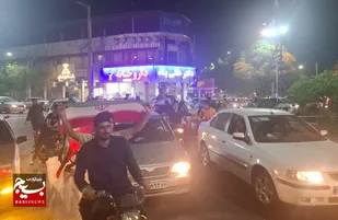 شادی مردم اندیمشک پس از حمله موشکی سپاه پاسداران به رژیم صهیونیستی