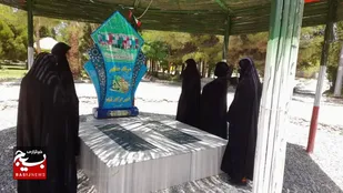 مراسم غبارروبی گلزارشهدا در تفتان برگزار شد