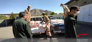توزیع 250 بسته غذایی توسط سپاه کلیبر