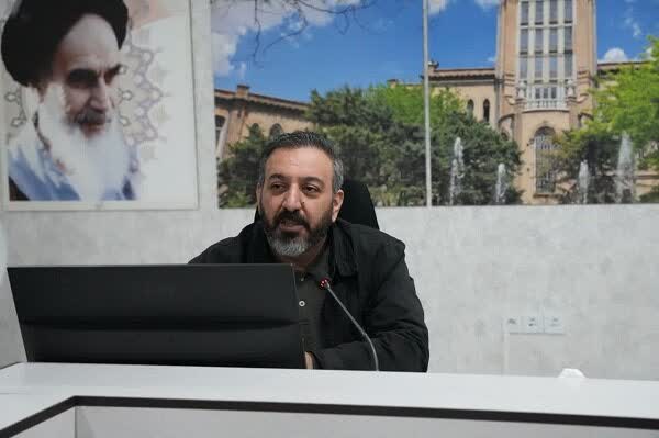 استقبال شهروندان تبریزی از «کتاب‌یار»