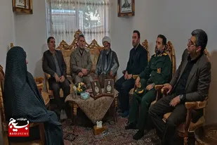 دیدار مسئولین شهرستان نهاوند با خانواده معظم شهیدان