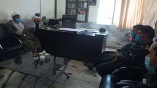 به مناسبت روز پاسدار، رئیس کمیته امداد امام خمینی شهرستان راوربا فرمانده ناحیه مقاومت بسیج شهرستان راور دیدار کرد.
