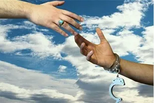 ۳۵۰ زندانی در آذربایجان&zwnj;شرقی برای آزادی نیازمند کمک خیران هستند