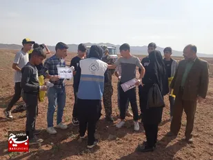 &nbsp;۱۵۰ بسیجی در خوشاب برای نجات محیط&zwnj;زیست در پویش جمع&zwnj;آوری زباله&zwnj;های طبیعت شرکت کردند+عکس