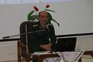 حضرت امام با روحیه و فکر انقلابی کشور را نجات داد