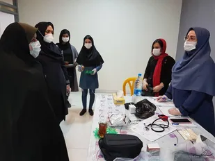 ویزیت رایگان و غربالگری سلامت دختران