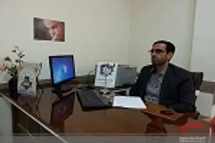 فردی که ولایت فقیه را رنگ خدا می&zwnj;داند و به نحوی در ولایت ذوب می&zwnj;شود