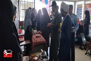 برپایی بازارچه صنایع دستی در پایگاه خلبانان شهید برادران دلحامد در کنارک