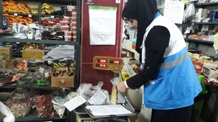۳۵۷ اخطار بهداشتی برای مراکز توزیع موادغذایی در دیر صادر شد