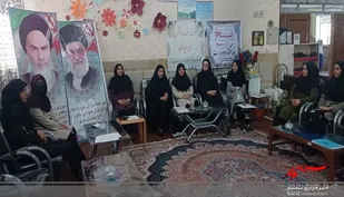 نشست نهضت روشنگری به همت پایگاه حکیمه حوزه کوثر سپاه شهرستان خاش برگزاری شد