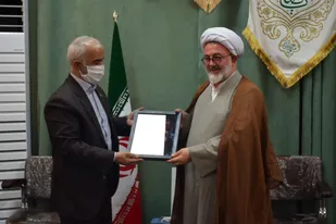 دیدار جمعی از خادمیاران رضوی شهرستان شاهرود با امام جمعه این شهرستان+ عکس