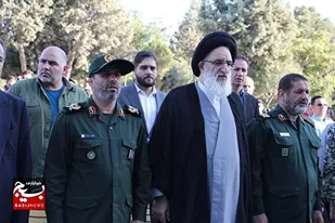برگزاری آئین متمرکز غبارروبی، عطرافشانی و تجدید میثاق با شهیدان در کرج