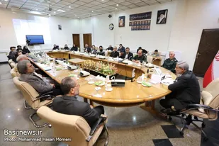 نشست استاندار همدان با برگزیدگان جشنواره فانوس