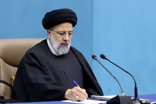رئیس جمهور درگذشت والده سردار سلیمانی رئیس سازمان بسیج مستضعفین را تسلیت گفت