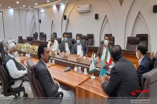 مدیر محلات اسلامی و جمعی از معتمدین محل با شهردار جدید شهر زاهدان دیدار کردند