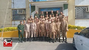 نشست صمیمانه فرمانده سپاه چالوس با سربازان برای بررسی مسائل و دغدغه&zwnj;ها
