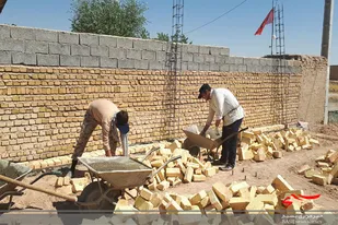 ساخت منزل مسکونی به&zwnj;همت جهادگران بسیجی در روستای کهارد