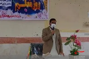 نقش معلم در ساختن آینده کشور انکار ناپذیر است
